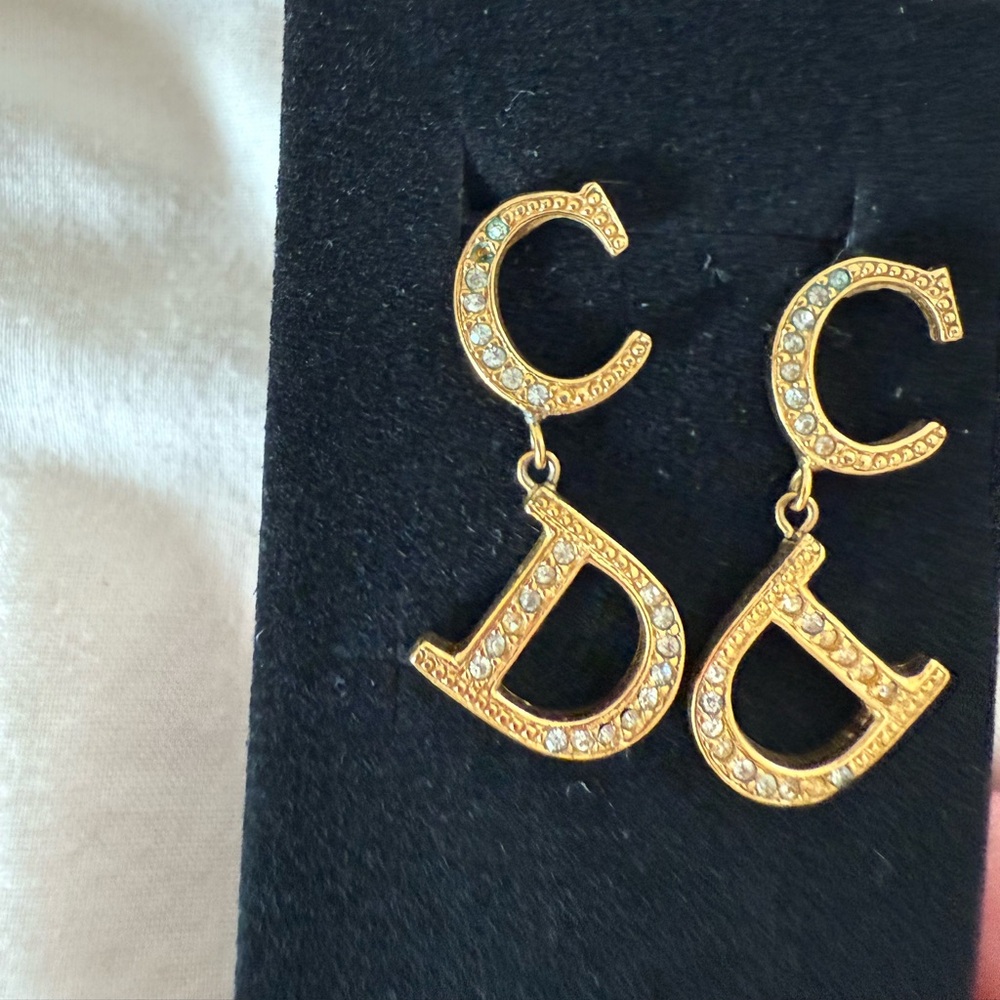 Christian Dior logo earrings - Picture 2 of 8